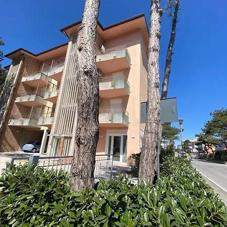 Ferienwohnung Fuer 8 Personen Ca 60 M In Bibione, Venetien Provinz Venedig アパート